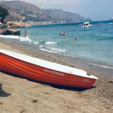 Taormina, Casa Mediterranea Sul Mare. Isola Bella. Taormine