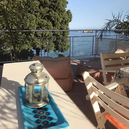 Apartment Taormina, Casa Mediterranea Sul Mare. Isola Bella. *
