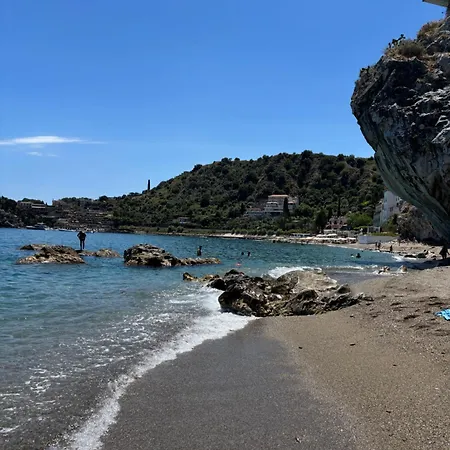 Taormina, Casa Mediterranea Sul Mare. Isola Bella. Apartman